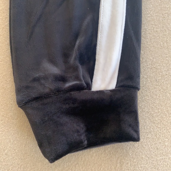 NEW Forever 21 Velour Joggers Pants Sweatpants - Picture 6 of 7